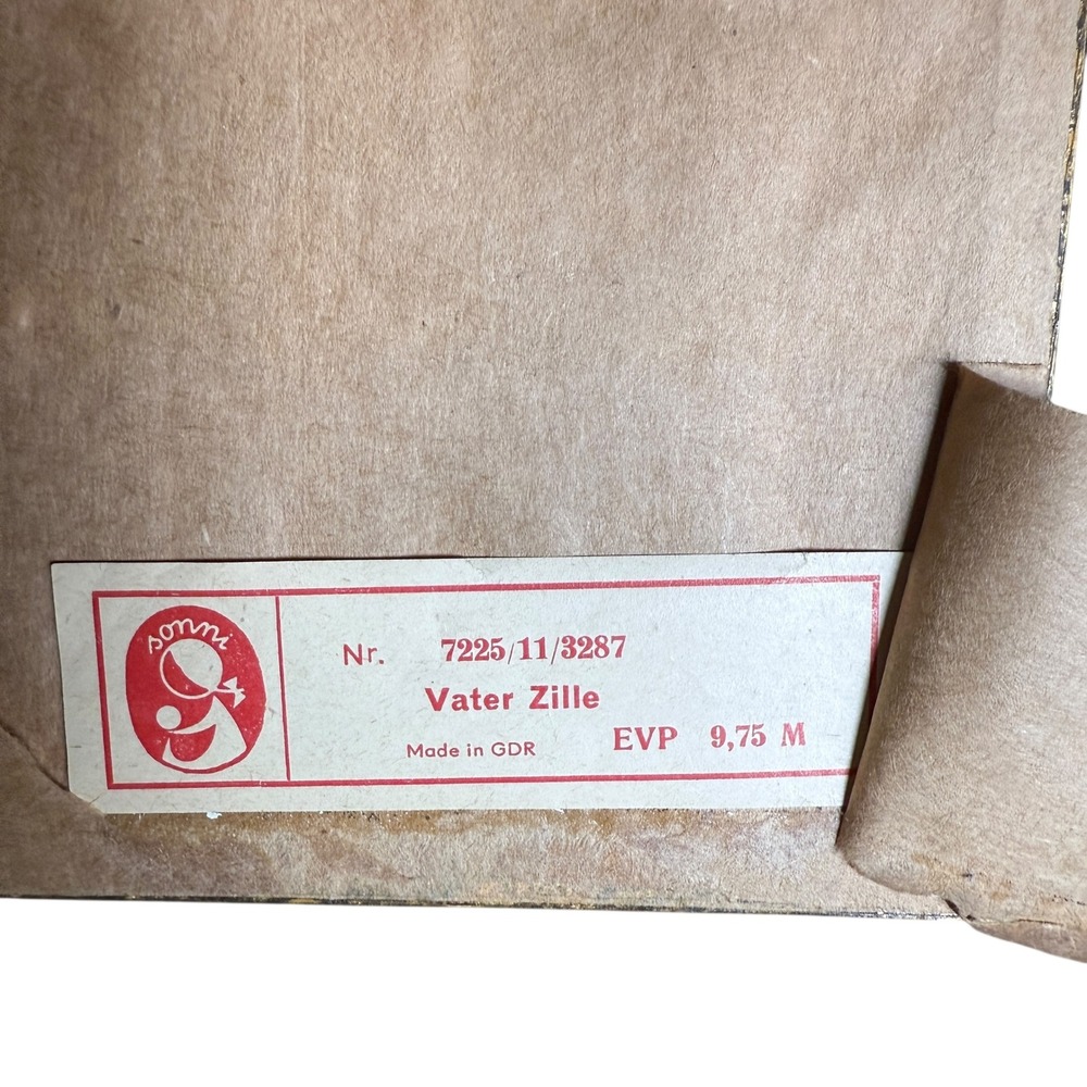 Rare Vintage Heinrich Zille East Germany GDR Framed Souvenir Doll Shadow Box - Picture 3 of 14